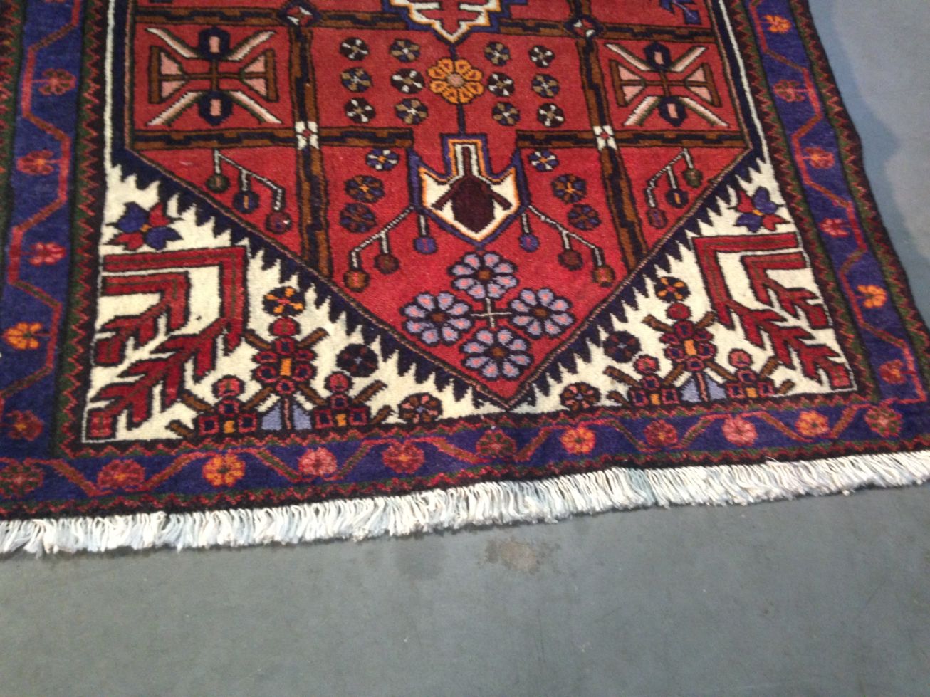 Hamedan  Rug 3'.5"X5'.1"