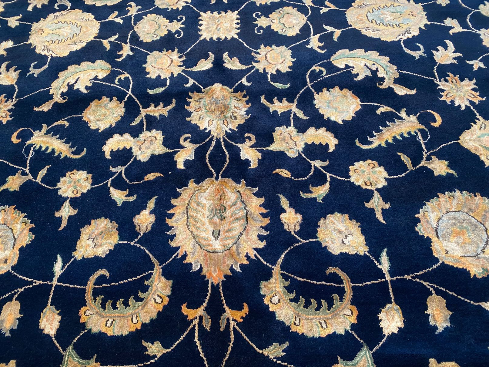 EXQUISITE SILK &WOOL  RUG 8x10