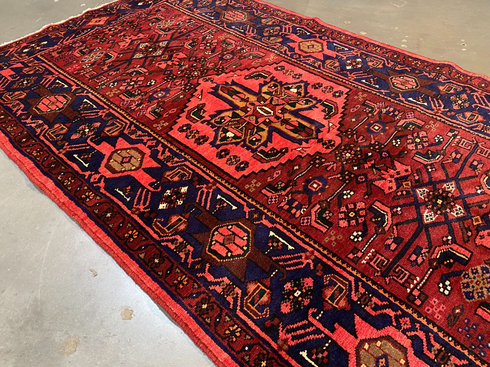 Persian Rug 4'.6"X7'.8"