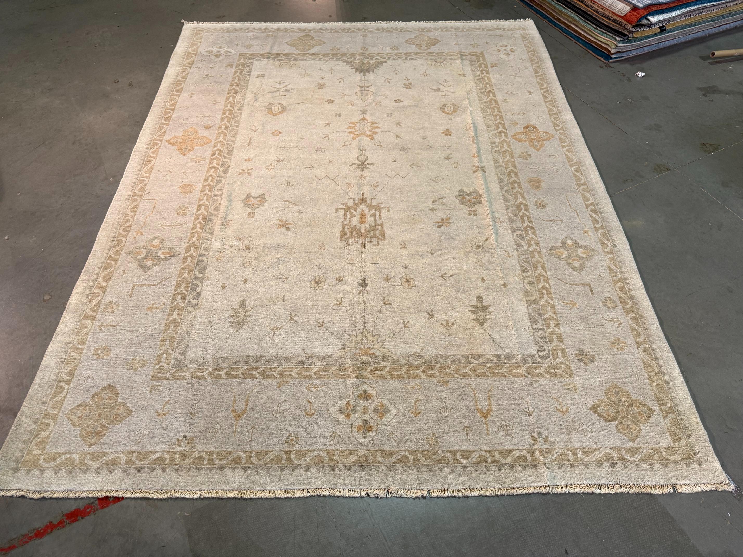 Exquisite Oushak Rug 8.7x11.2