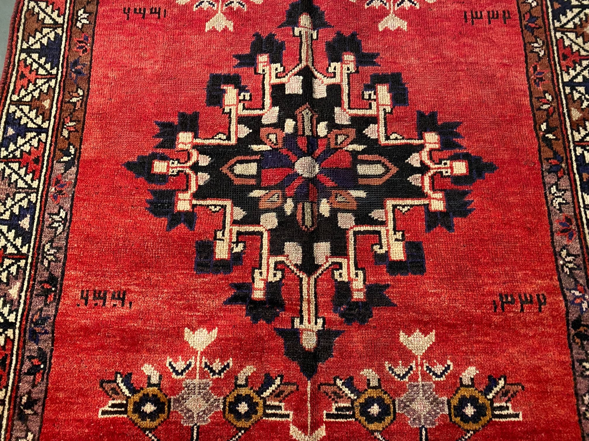 Persian  Hamedan Rug 3.8X6.6