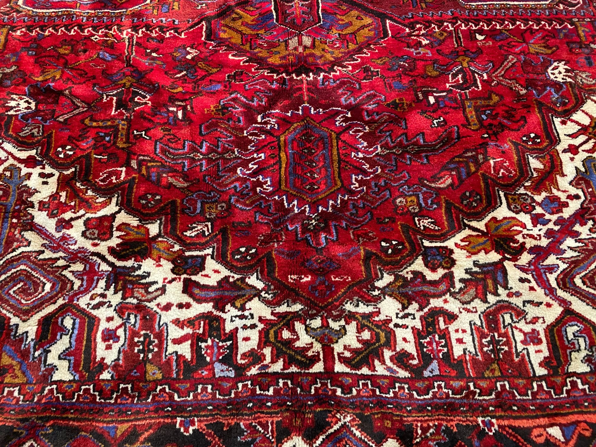 Persian Heriz 10'.2"X12'.6"