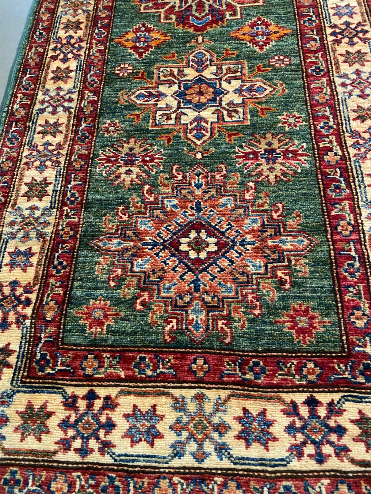 EXQUISITE SUPER KAZAK RUNNER 2'.8"x10'.9"
