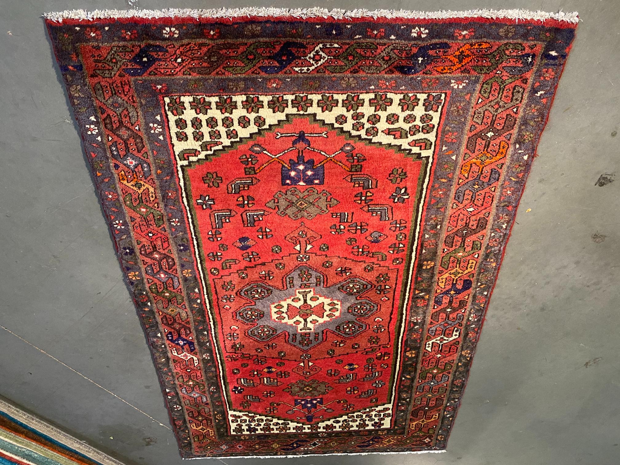 Fabulous Authentic Persian Rug 4'.1"X6'.6"