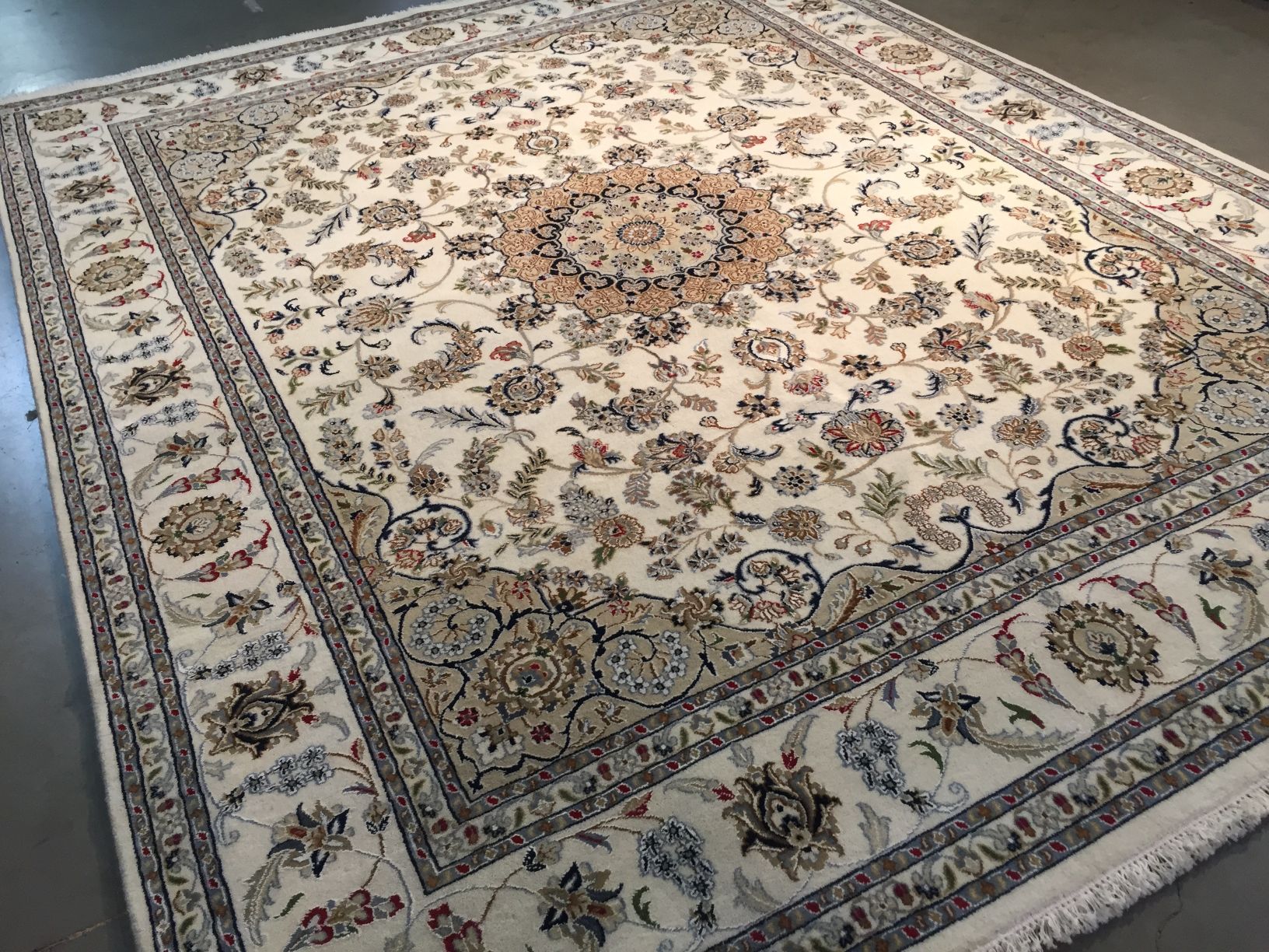 Silk & Wool Persian Nain Rug 8.1X10.2