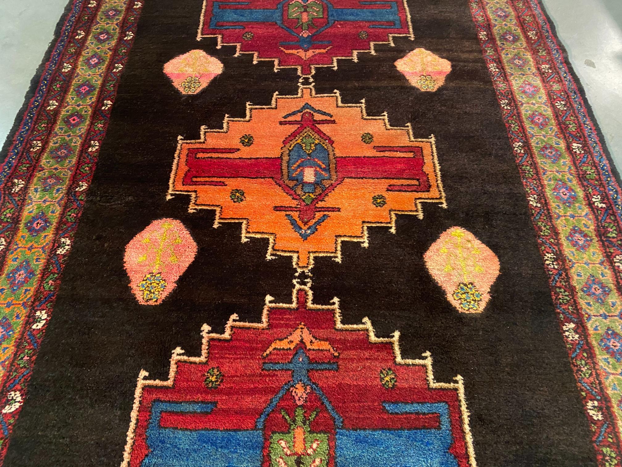 Unique Persian Hamedan Rug 5.4x8'