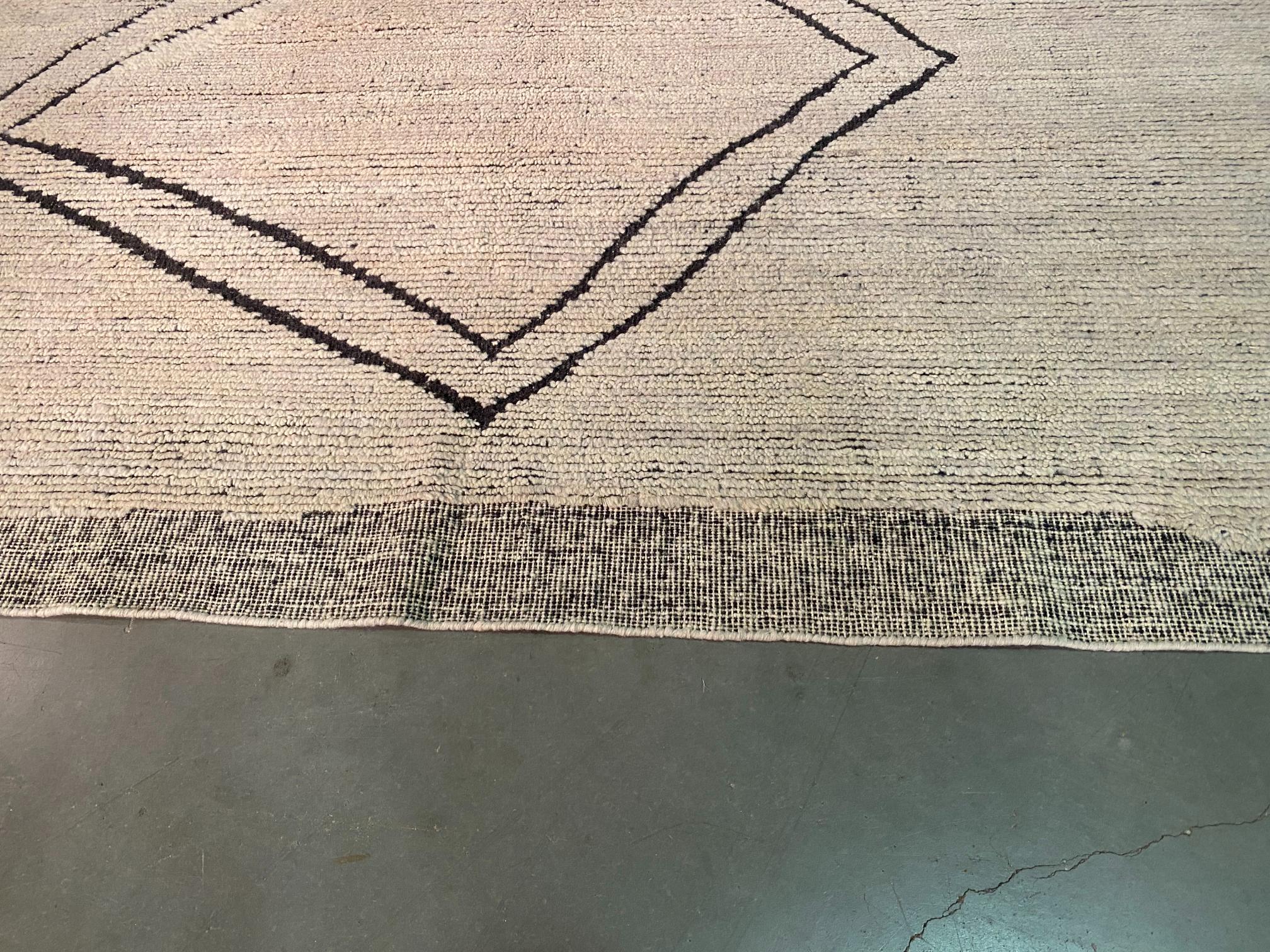 Magnificent Moroccan Rug 8.2x10