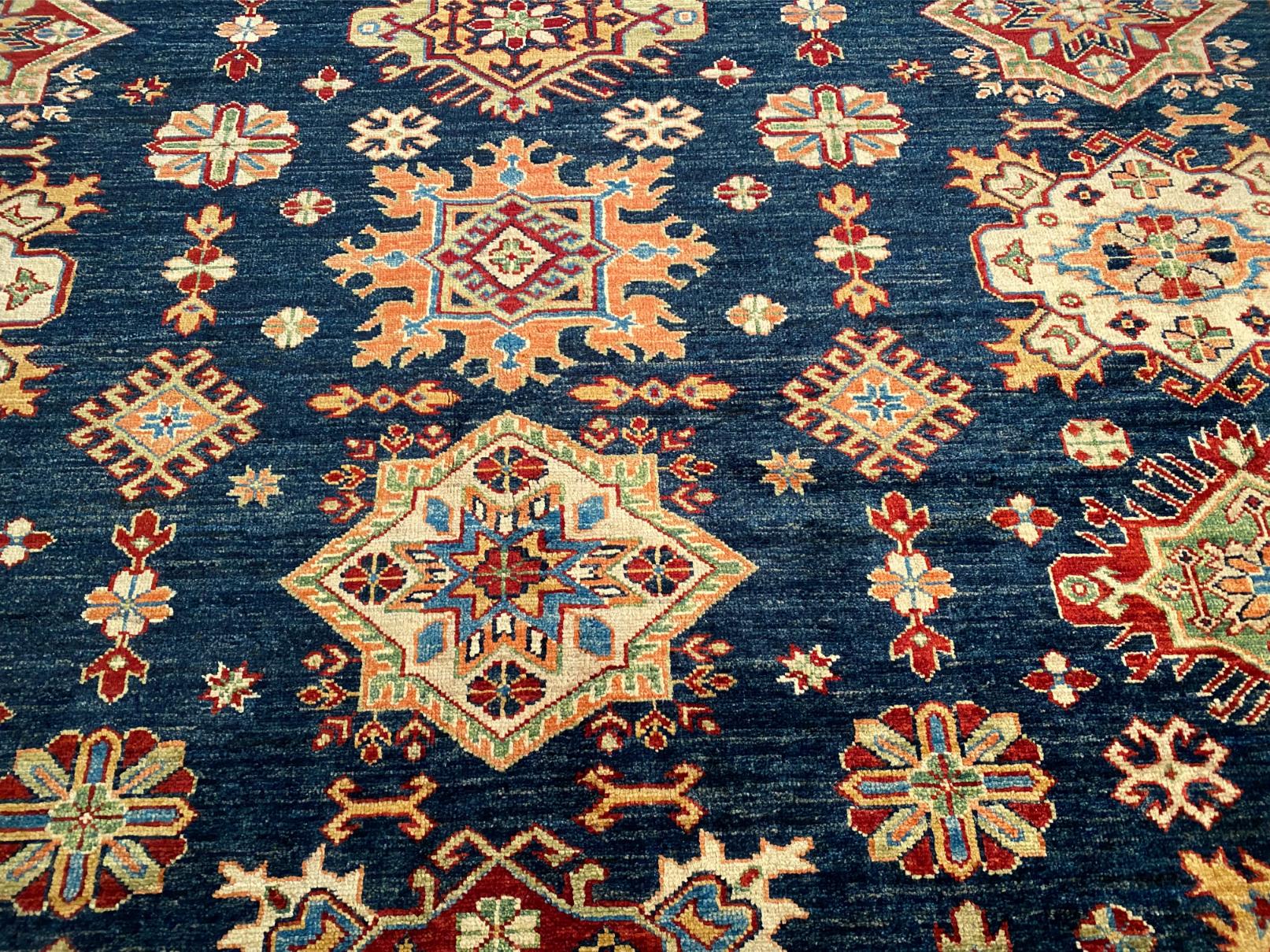 FINE SUPER KAZAK RUG 8'.1"x9'.10"