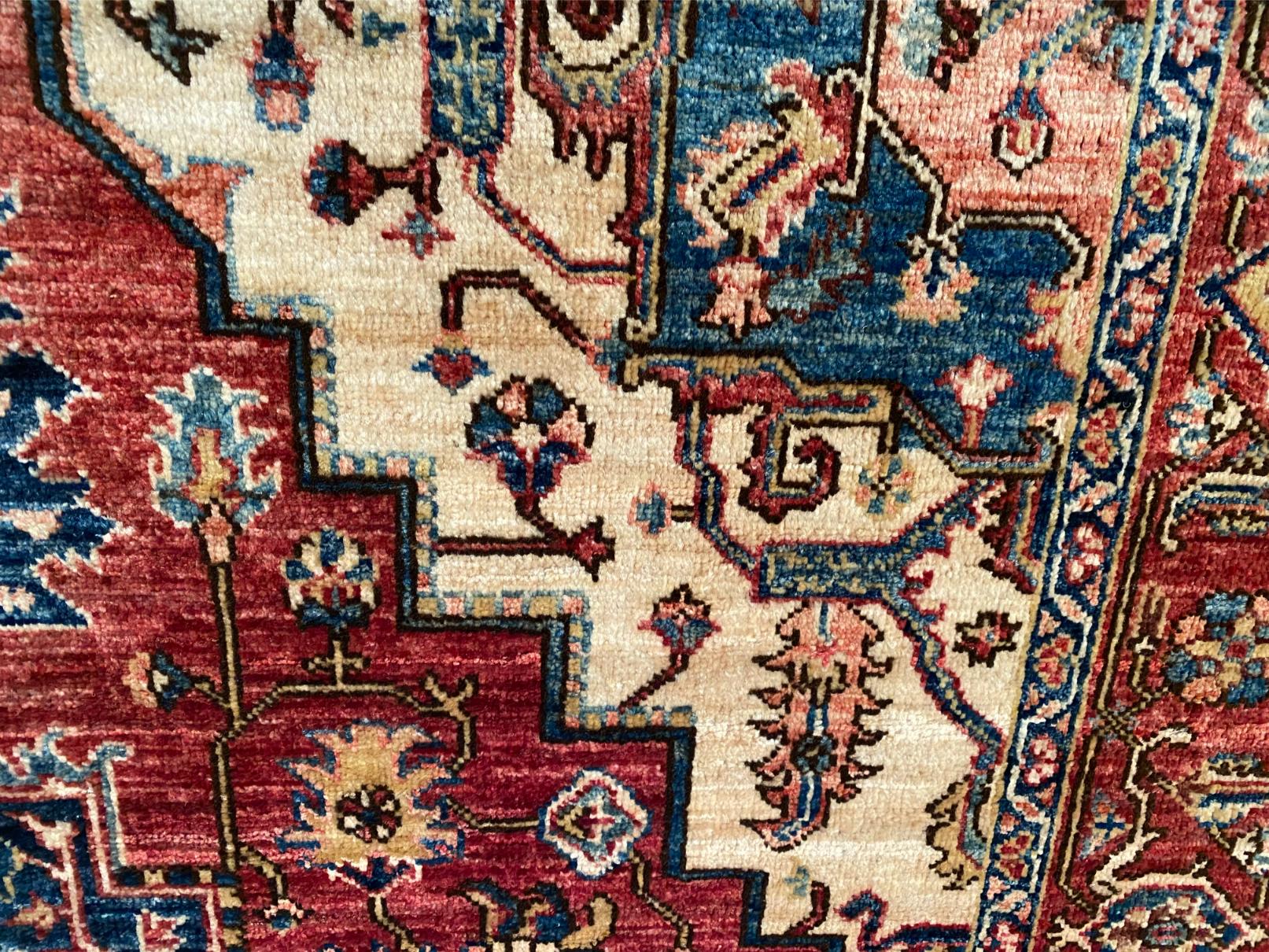 STUNNING FINE SERAPI RUG 5'.1"x7'