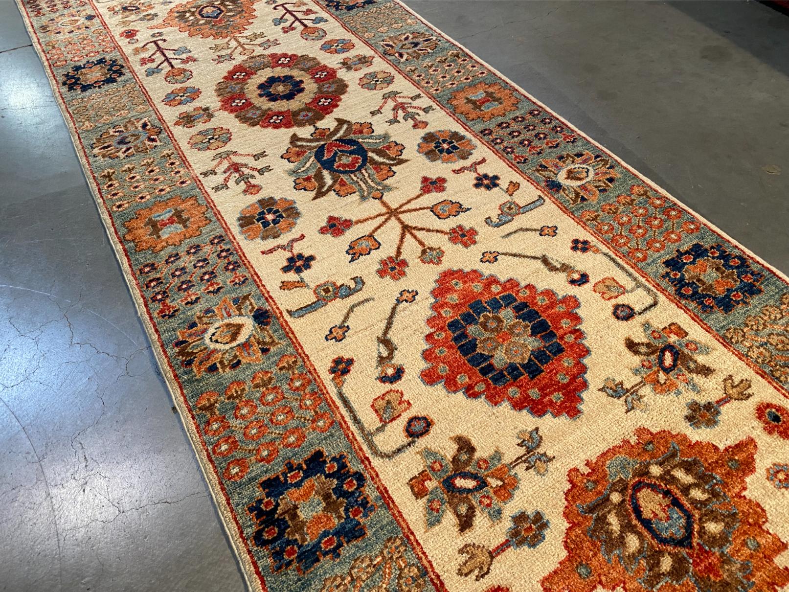 STUNNING FINE  WOOL RUNNER 2'.8"x11'.8"