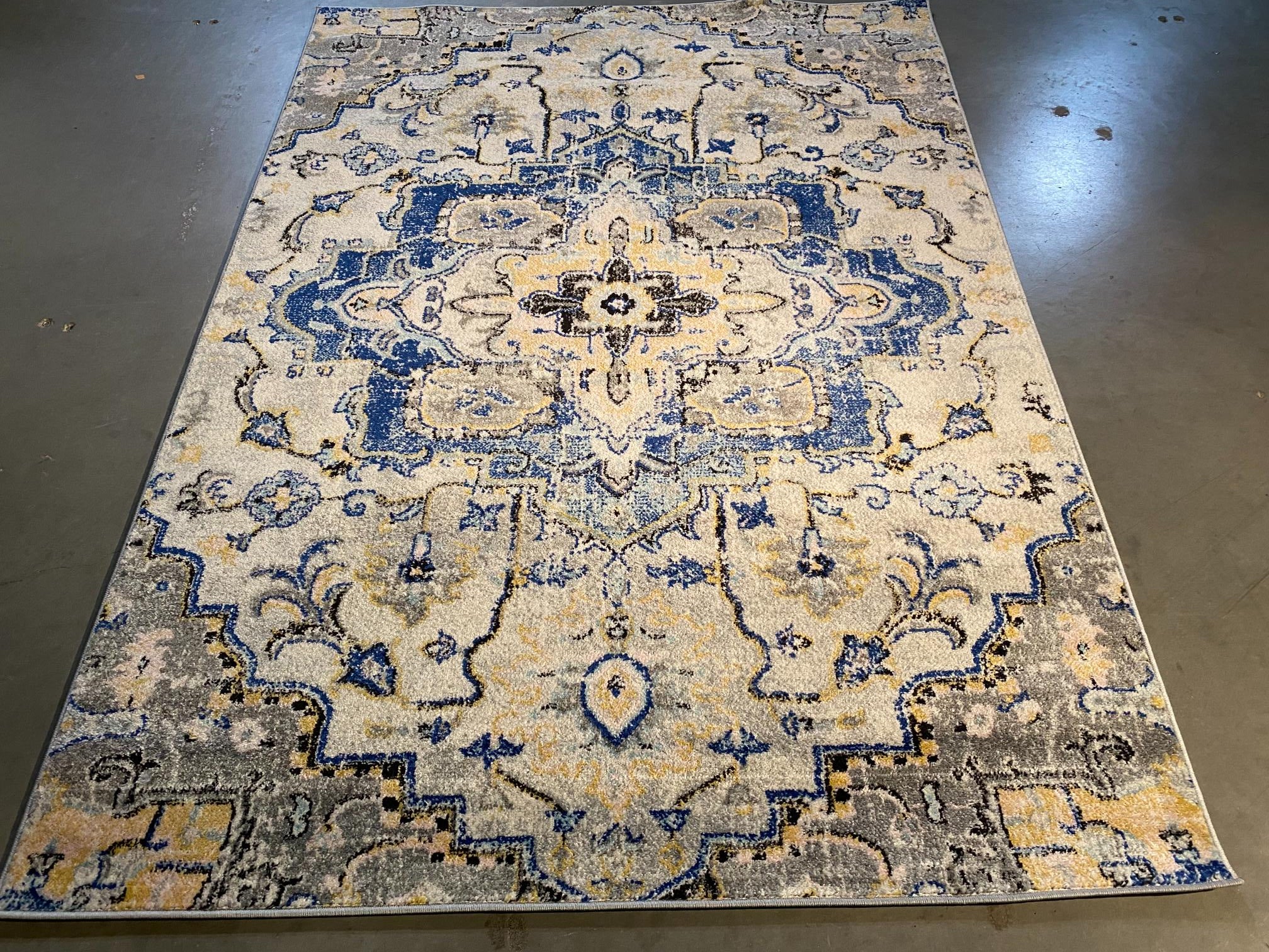 Medallion Design Rug 8X10